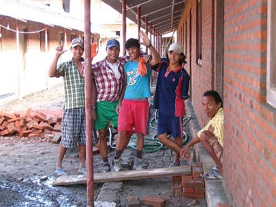 Bhakundebesi Schulbau 2007 053.jpg